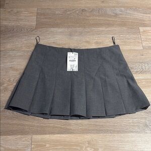 Zara Gray Pleated Skirt